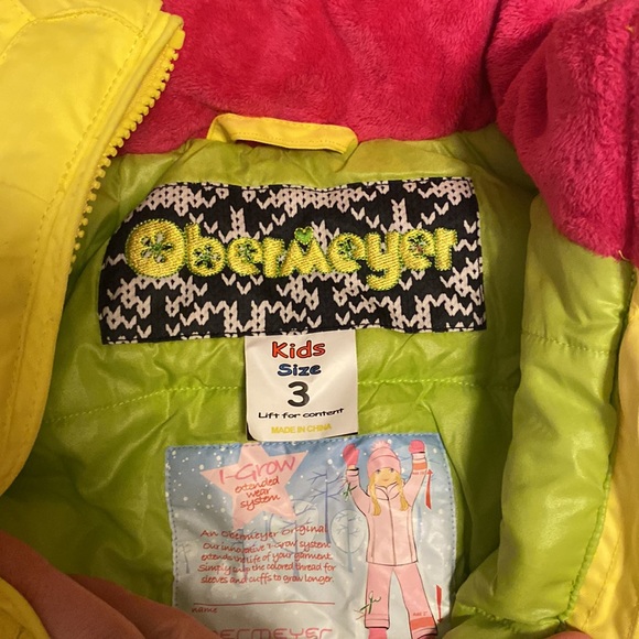 Obermeyer size 3 ski jacket. - Picture 2 of 3